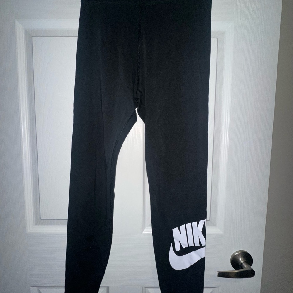 Nike Black and White Athletic Leggings